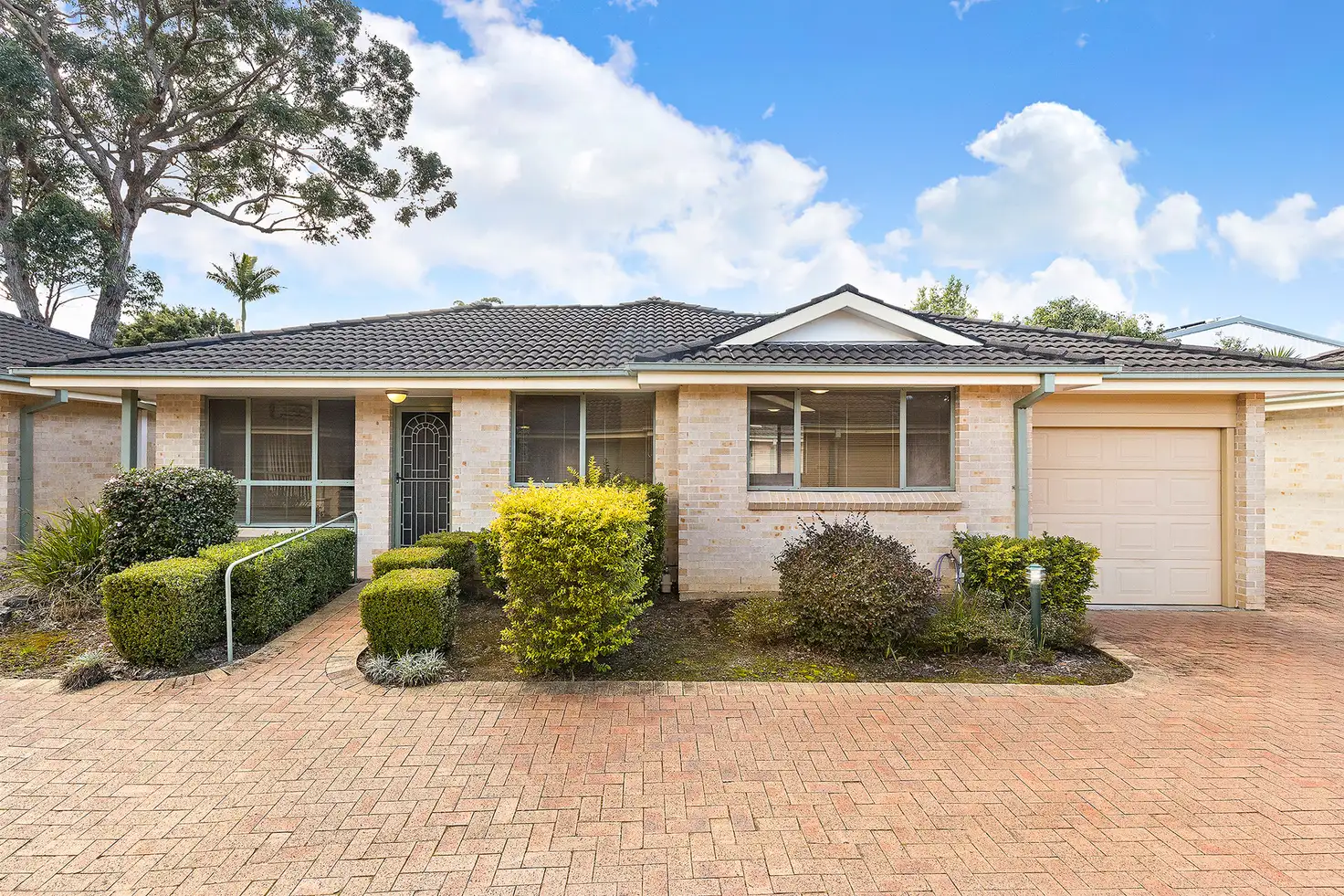 Main view of Homely villa listing, 2/11 McAlister Avenue, Engadine NSW 2233