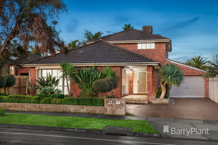 18 Prince Of Wales Avenue, Mill Park VIC 3082
