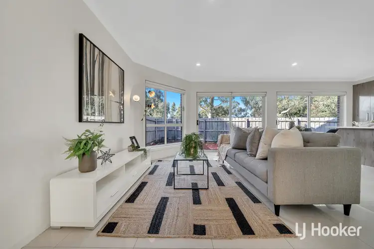 Fourth view of Homely townhouse listing, 2/8 Edinborough Street, Hallam VIC 3803