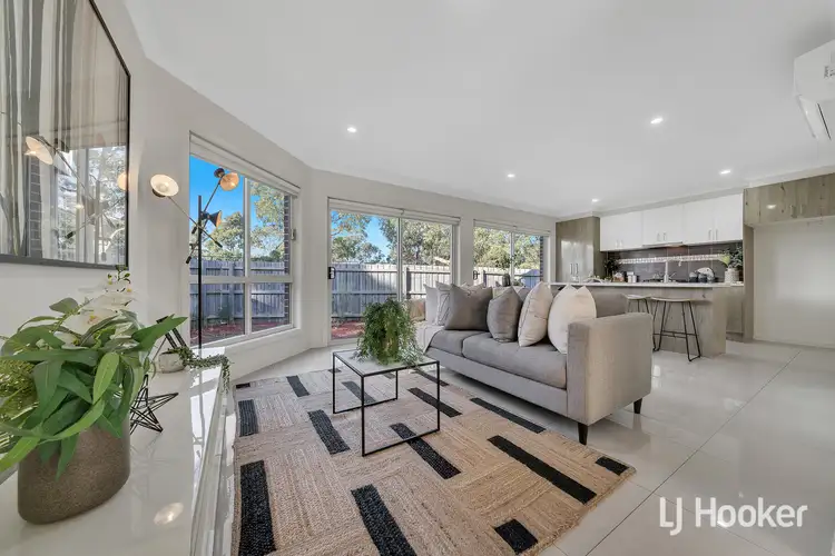 Fifth view of Homely townhouse listing, 2/8 Edinborough Street, Hallam VIC 3803