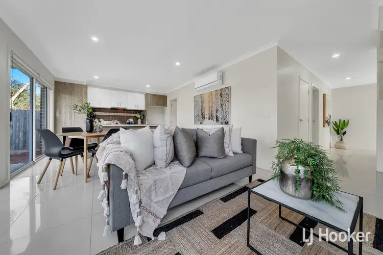 Sixth view of Homely townhouse listing, 2/8 Edinborough Street, Hallam VIC 3803