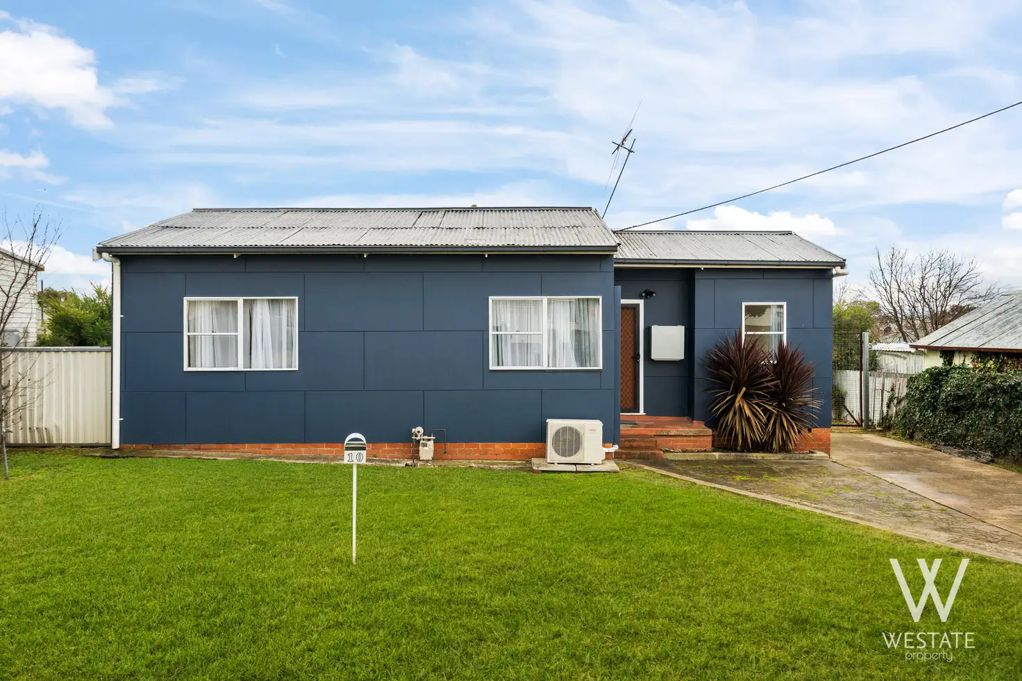 Main view of Homely house listing, 10 Alamein Walk, West Bathurst NSW 2795