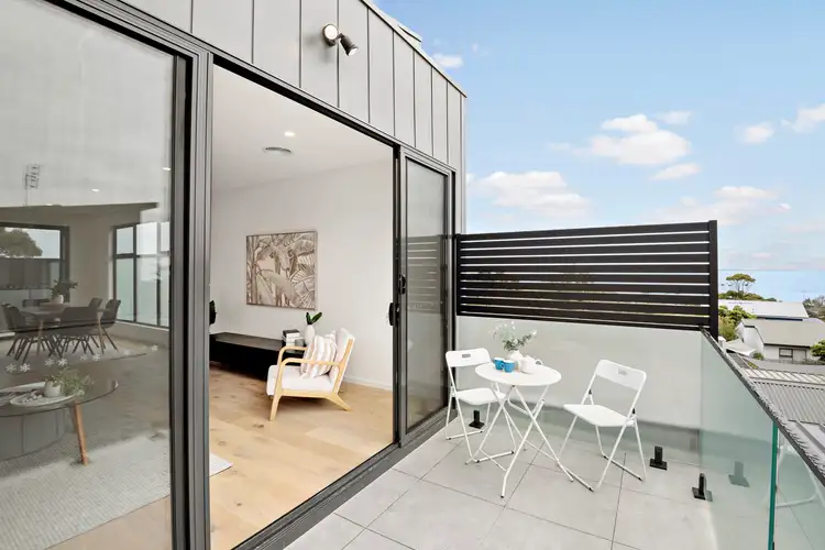 Sixth view of Homely townhouse listing, 2/50 Beverley Road, Mccrae VIC 3938