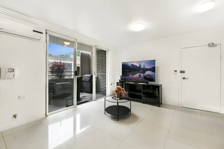 Third view of Homely apartment listing, 1/4 Barangaroo Road, Toongabbie NSW 2146