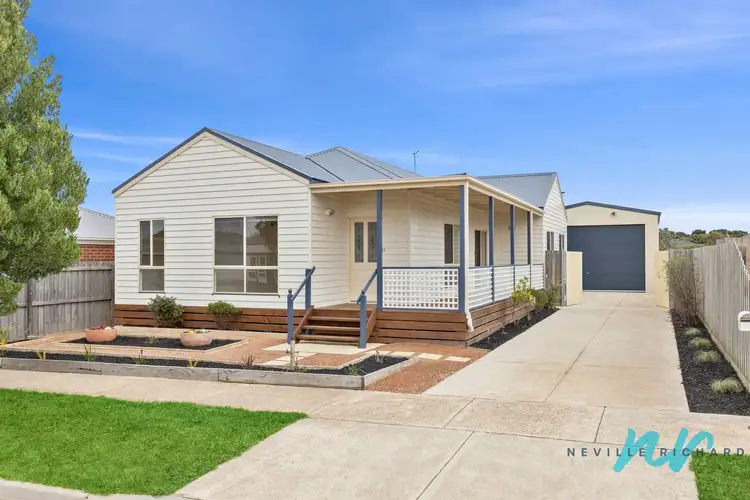 11 Pardolote Crescent, St Leonards VIC 3223
