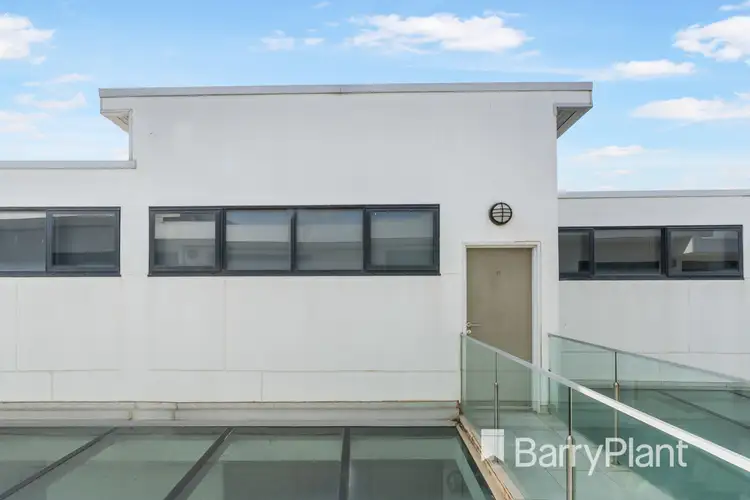 Main view of Homely unit listing, 18/32 East Esplanade, St Albans VIC 3021