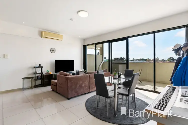 Third view of Homely unit listing, 18/32 East Esplanade, St Albans VIC 3021