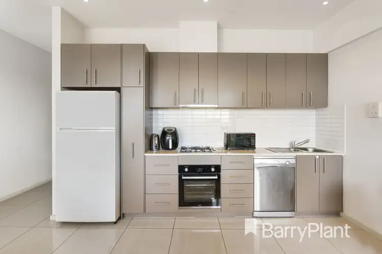 Fifth view of Homely unit listing, 18/32 East Esplanade, St Albans VIC 3021