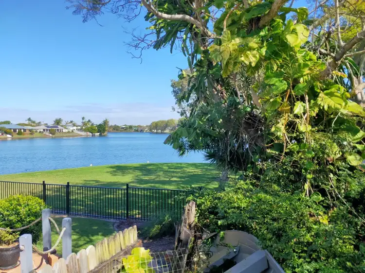 52 Wavell Avenue, Pelican Waters QLD 4551