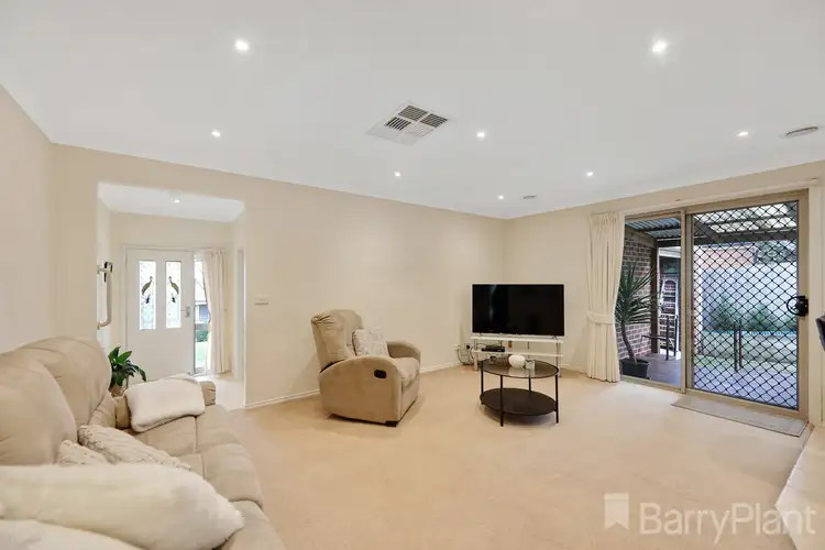 Fifth view of Homely house listing, 2 Eden Place, Drouin VIC 3818