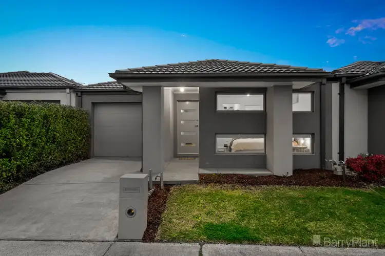 32 Rosina Drive, Officer VIC 3809