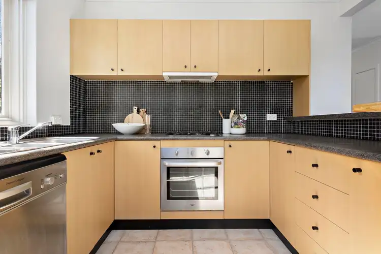 Third view of Homely apartment listing, 5/27 Elphin Grove, Hawthorn VIC 3122