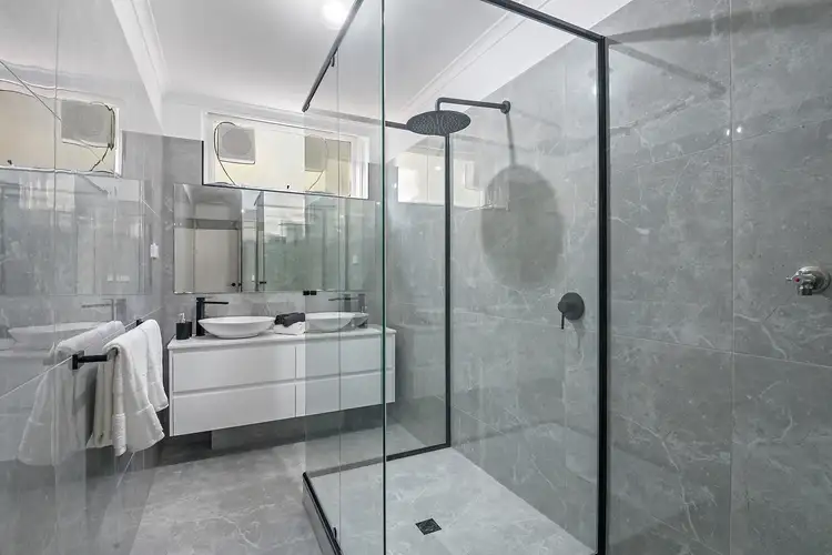 Fourth view of Homely apartment listing, 4/299 Dandenong Road, Prahran VIC 3181