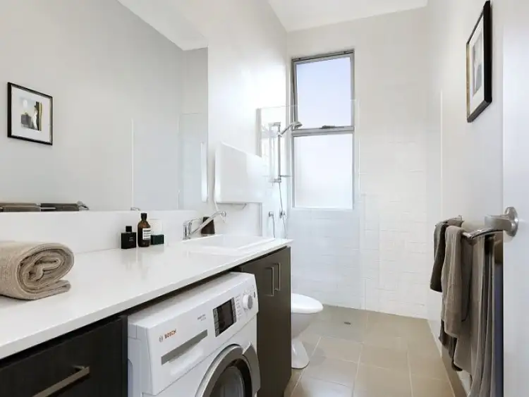 Seventh view of Homely apartment listing, 2/5 Lewisham Road, Prahran VIC 3181