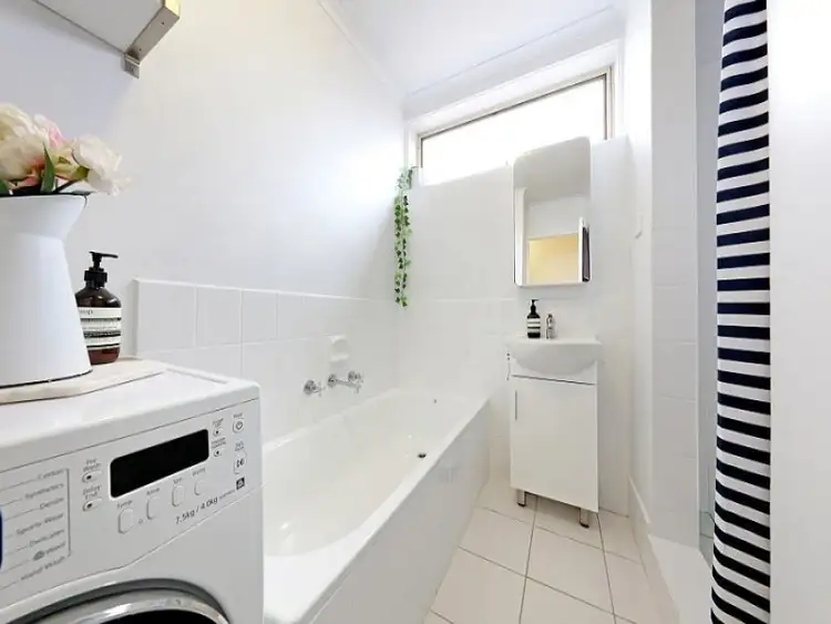 Sixth view of Homely apartment listing, 11/38 Wattletree Road, Armadale VIC 3143