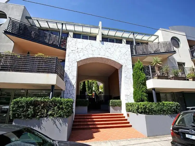 2/20 St Edmonds Road, Prahran VIC 3181