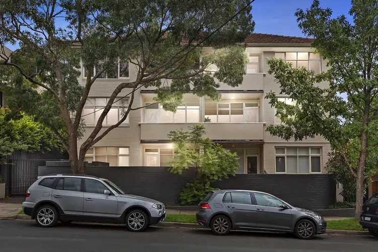 4/27 Wallace Avenue, Toorak VIC 3142