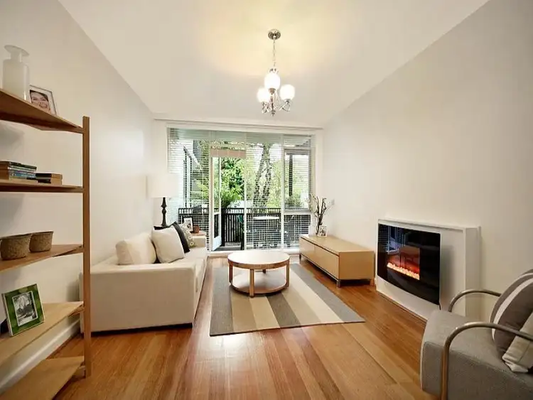 Main view of Homely apartment listing, 2/4 Rae Court, Prahran VIC 3181