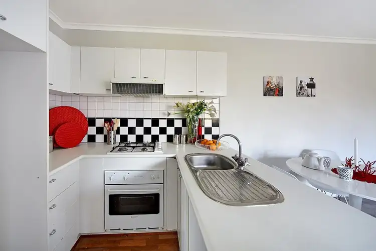 Fourth view of Homely apartment listing, 16/2 Armadale Street, Armadale VIC 3143