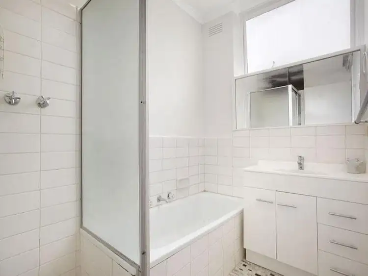 Third view of Homely apartment listing, 8/7 Sutherland Road, Armadale VIC 3143