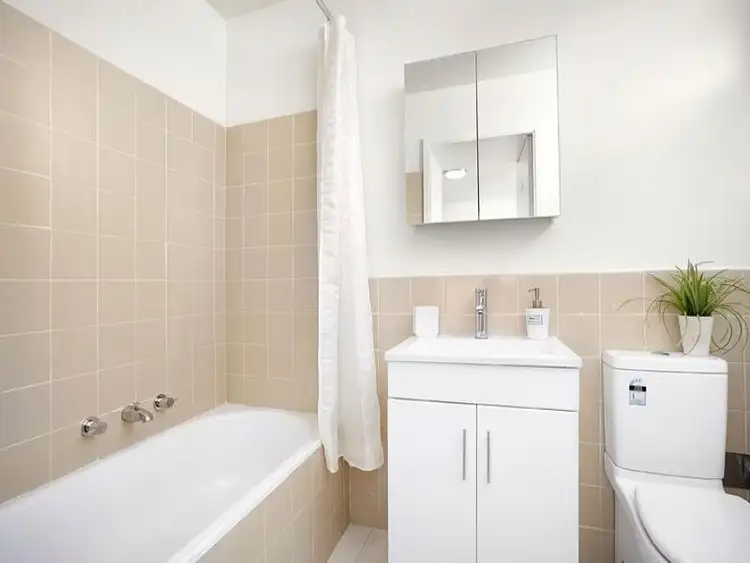 Fifth view of Homely apartment listing, 10/27 St Georges Road, Armadale VIC 3143