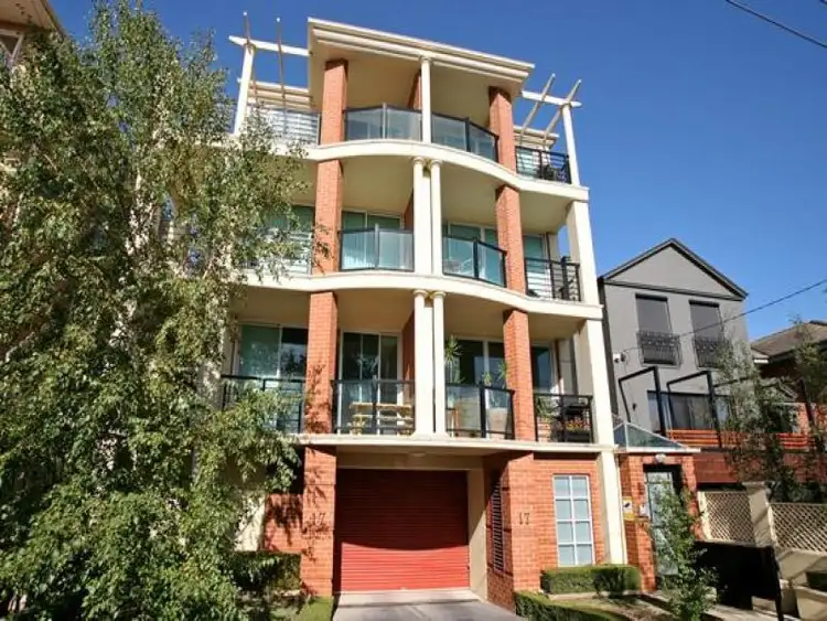 Main view of Homely unit listing, 1/17 Kelvin Grove, Prahran VIC 3181