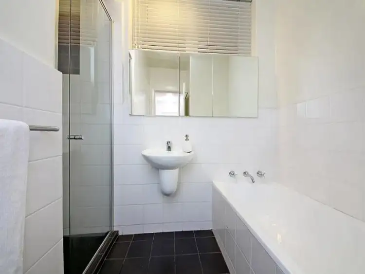 Fourth view of Homely apartment listing, 2/42 Adelaide Street, Armadale VIC 3143