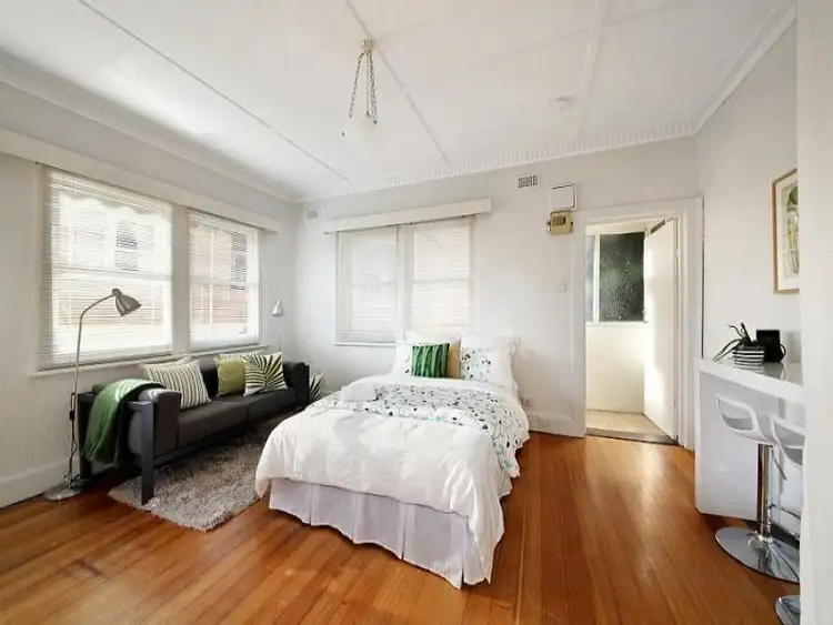 Main view of Homely apartment listing, 19/2 Jessamine Avenue, Prahran VIC 3181