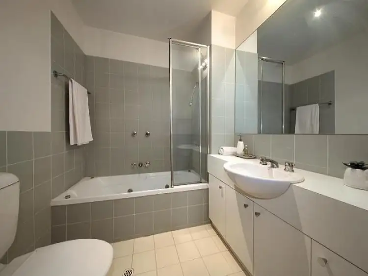 Sixth view of Homely apartment listing, 17/12 Acland Street, St Kilda VIC 3182