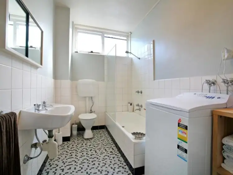 Fifth view of Homely unit listing, 6/581 Orrong Road, Armadale VIC 3143