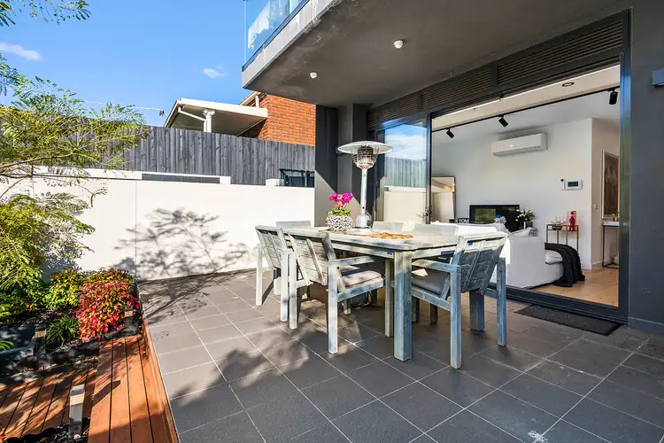 Second view of Homely apartment listing, 5/8 Gordon Grove, Malvern VIC 3144