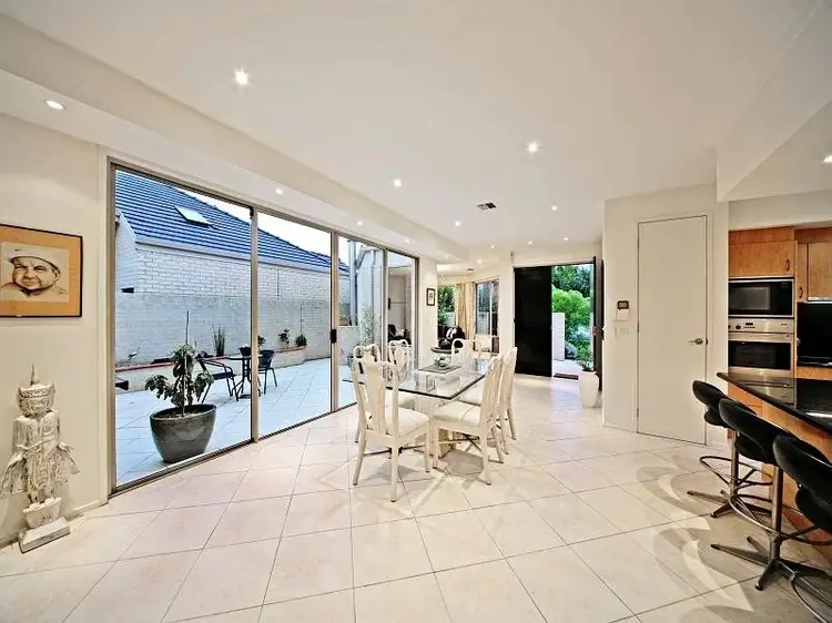51 Llaneast Street, Armadale VIC 3143