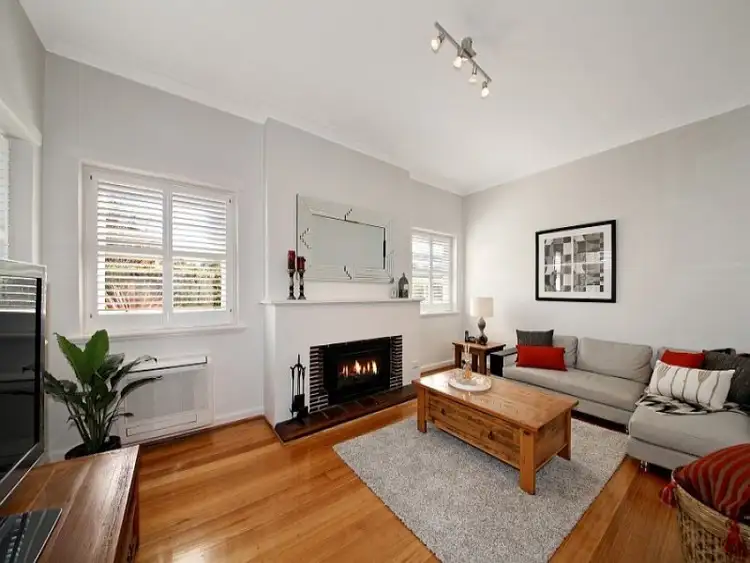 2/12 Lewisham Road, Prahran VIC 3181