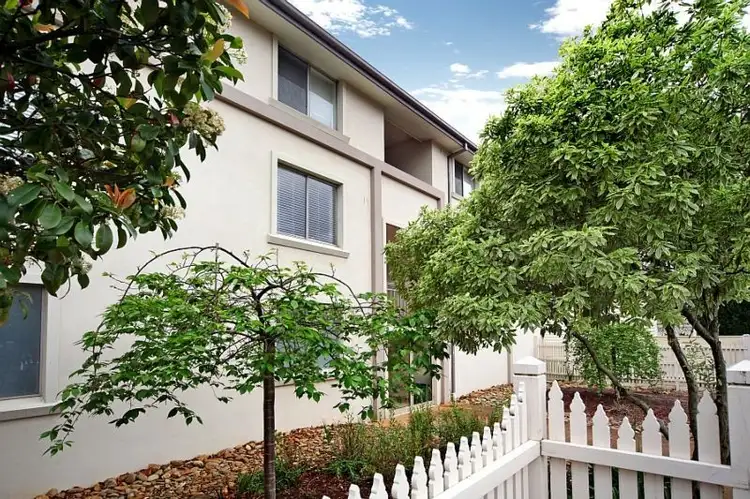 2/25 Gladstone Avenue, Armadale VIC 3143