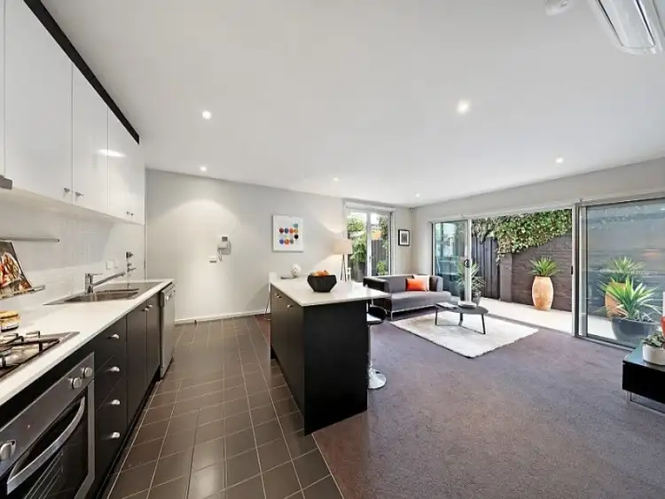 8/496 Dandenong Road, Caulfield North VIC 3161