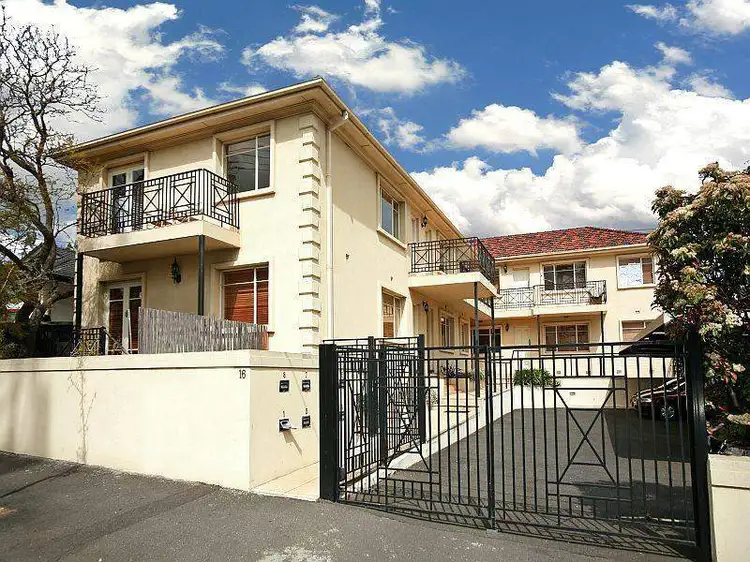 1/16 Fulton Street, Armadale VIC 3143