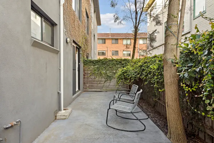 2/126 Inkerman Street, St Kilda VIC 3182