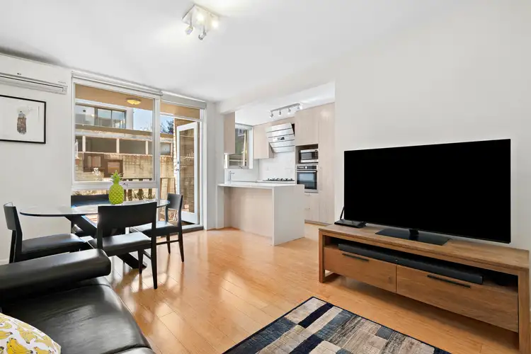Fifth view of Homely apartment listing, 3/6 Karbarook Avenue, Prahran VIC 3181