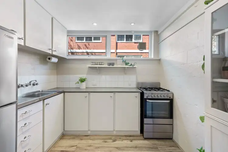 Fifth view of Homely apartment listing, 2/7 Denbigh Road, Armadale VIC 3143