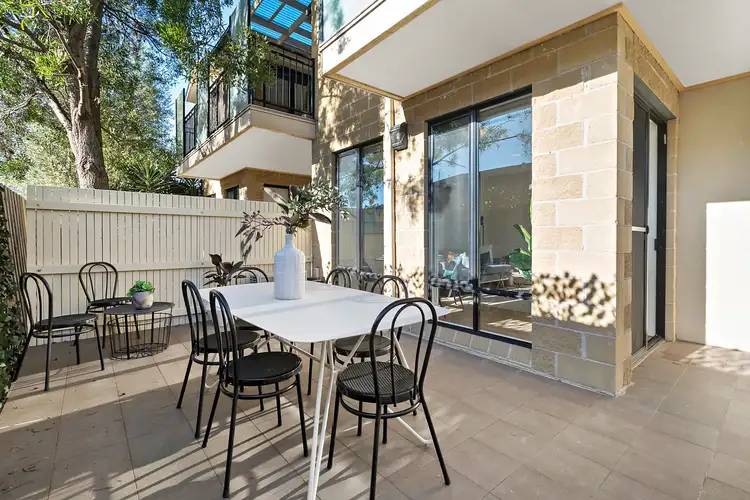 2/1407-1409 Dandenong Road, Malvern East VIC 3145