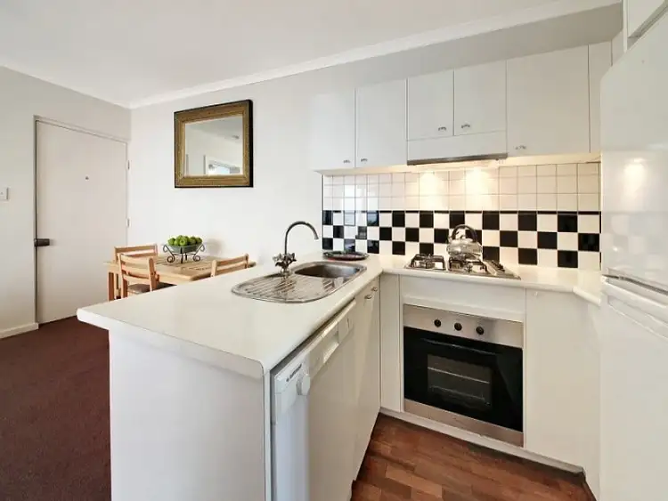 Fifth view of Homely apartment listing, 2/2 Armadale Street, Armadale VIC 3143