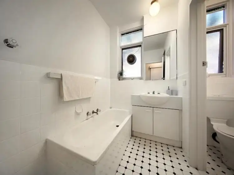 Fifth view of Homely apartment listing, 5/240 Wattletree Road, Malvern VIC 3144