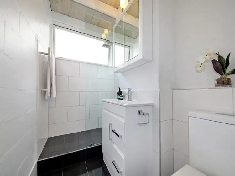 Fourth view of Homely apartment listing, 1/60 Chomley Street, Prahran VIC 3181