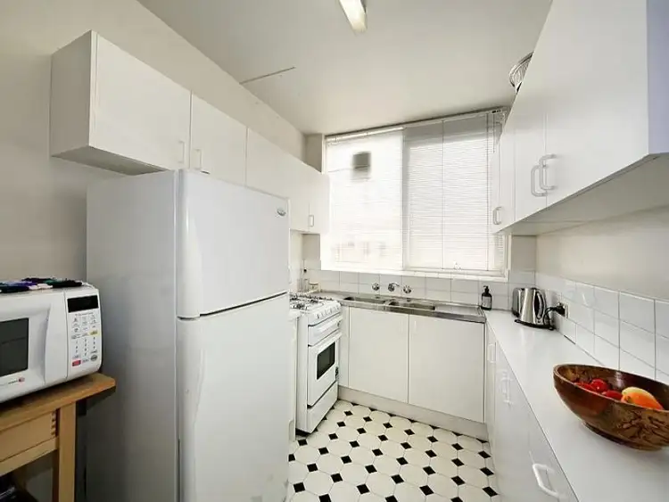 Third view of Homely apartment listing, 6/39 Sutherland Road, Armadale VIC 3143