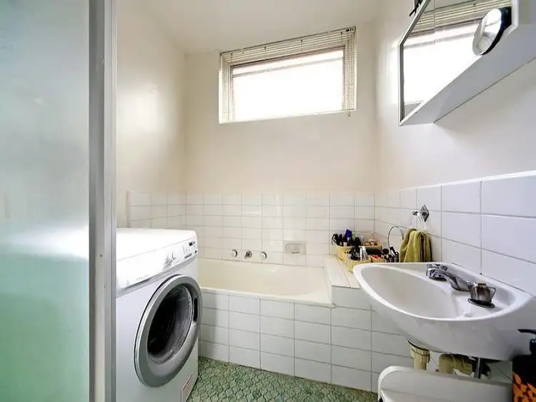 Fifth view of Homely apartment listing, 6/39 Sutherland Road, Armadale VIC 3143