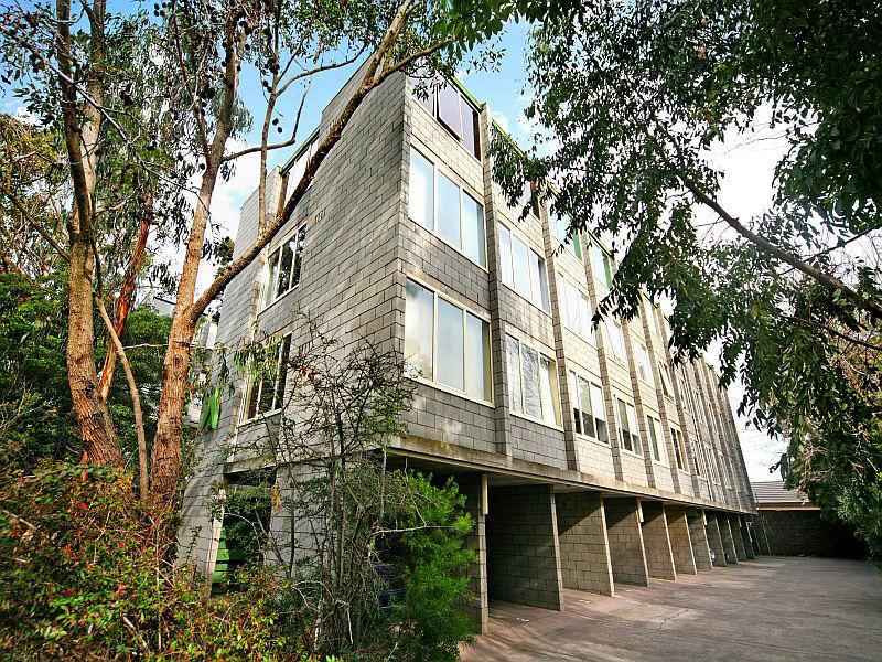 Main view of Homely unit listing, 8/9 Denbigh Road, Armadale VIC 3143