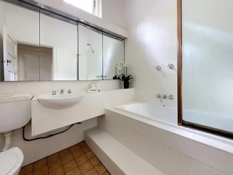 Seventh view of Homely apartment listing, 5/698 Orrong Road, Toorak VIC 3142