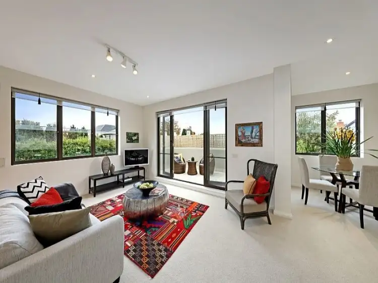 206/361 Glenferrie Road, Malvern VIC 3144