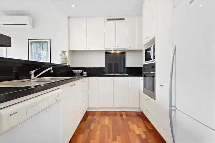 Fifth view of Homely apartment listing, 7/105 Mathoura Road, Toorak VIC 3142