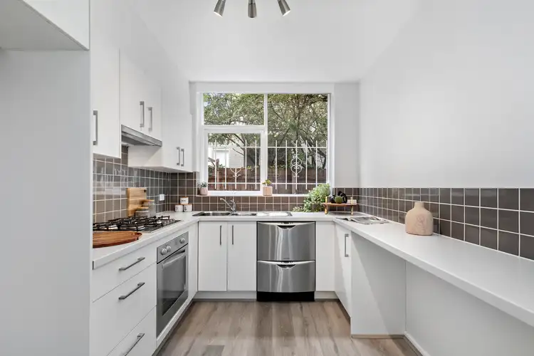 Fourth view of Homely apartment listing, 3/299 Dandenong Road, Prahran VIC 3181